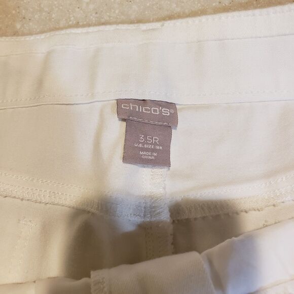 Chico’s Straight Cropped Leg White Pants Chico’s Size 3.5R - Picture 3 of 10